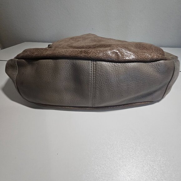 Vintage Vince Camuto Shulder hobo bag  -  taupe - Picture 7 of 12